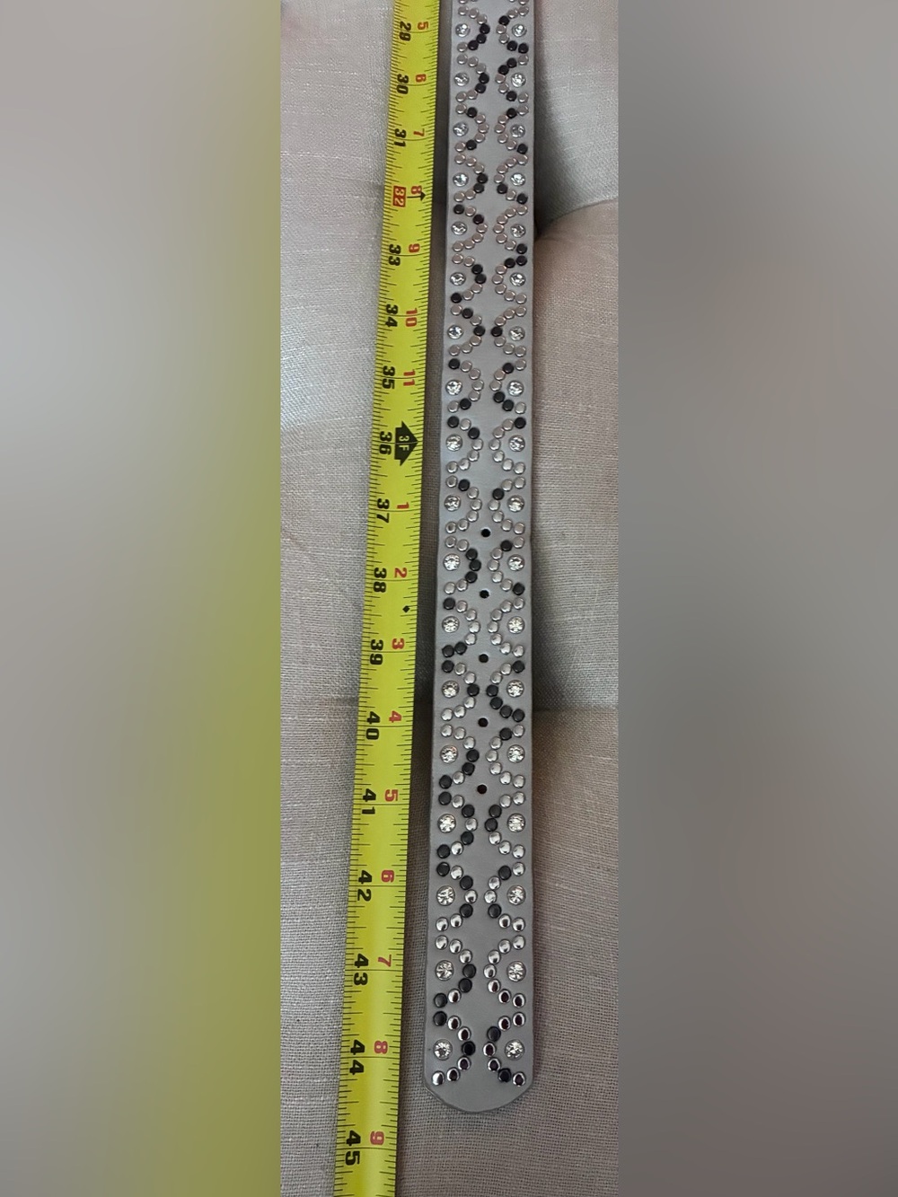 NWT Buckle BKE Studded Glitz Gray Silver Faux Leather Rhinestone 1 3/8” Belt - L - Picture 3 of 10